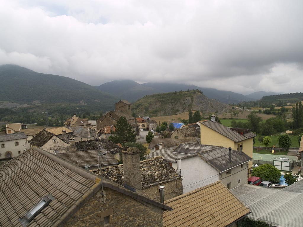 Albergue De Yebra Yebra de Basa Exteriör bild