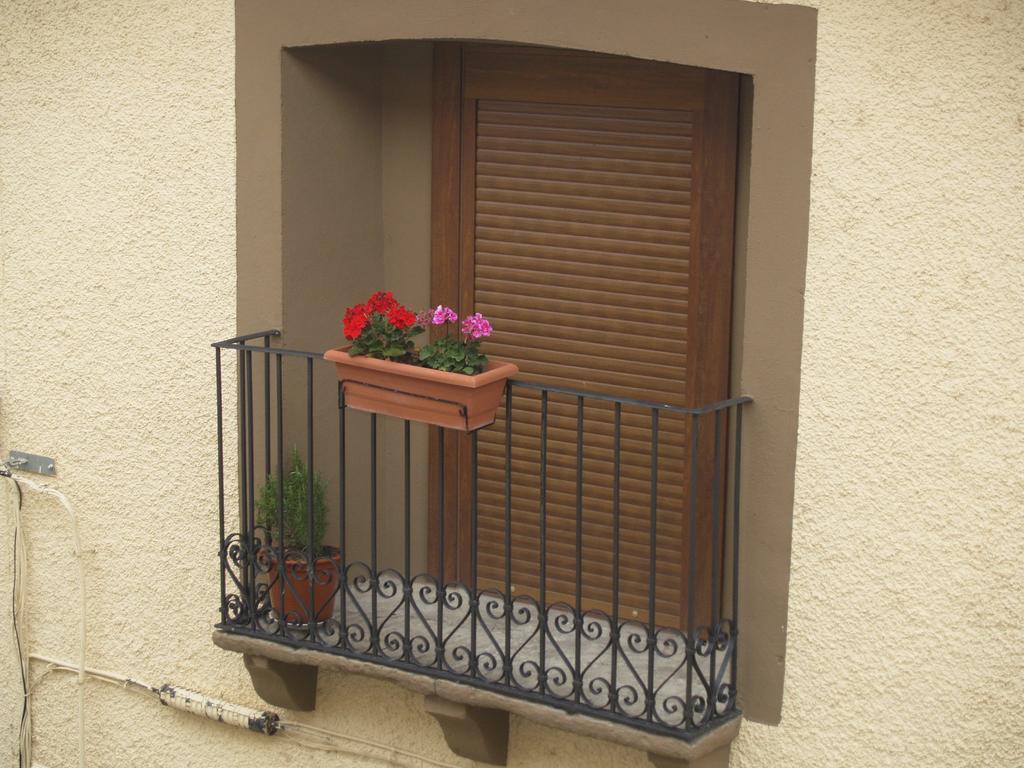 Albergue De Yebra Yebra de Basa Exteriör bild