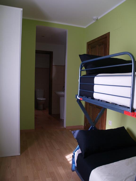 Albergue De Yebra Yebra de Basa Rum bild